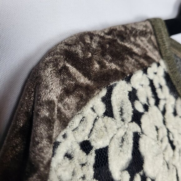 Mystree Boho Top Blouse Women's Small Olive Green Burnout Velvet Lace Whimsigoth - Picture 6 of 9